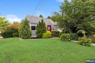 1-07 Lyons Avenue, Fair Lawn, NJ 07410
