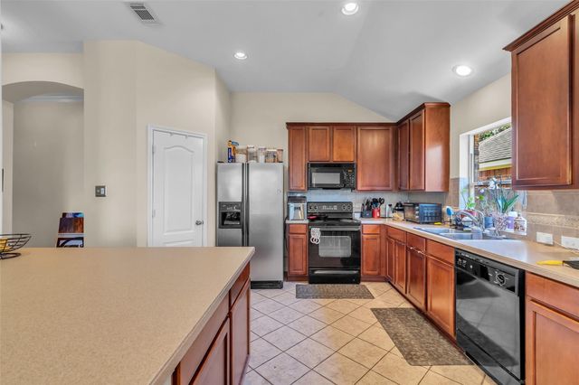 10711 Gilford Crest Drive, Spring, TX 77379