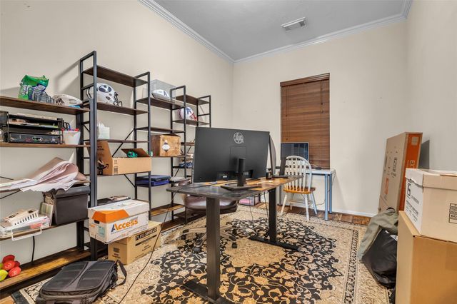 10711 Gilford Crest Drive, Spring, TX 77379