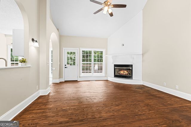 2850 Arrowhead Drive, Lizella, GA 31052