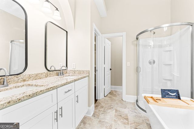 2850 Arrowhead Drive, Lizella, GA 31052