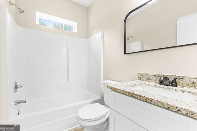 2850 Arrowhead Drive, Lizella, GA 31052