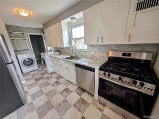 4302 Mandalay Avenue, Royal Oak, MI 48073