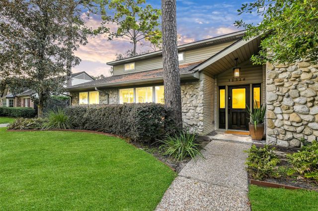 12326 Old Oaks Drive, Houston, TX 77024