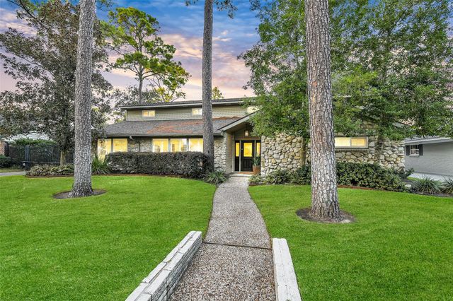 12326 Old Oaks Drive, Houston, TX 77024