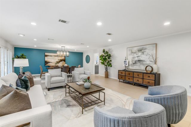 12326 Old Oaks Drive, Houston, TX 77024