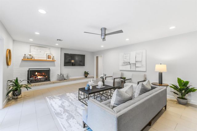 12326 Old Oaks Drive, Houston, TX 77024