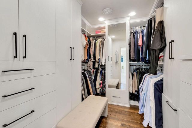 920 Madera CIRCLE, Elm Grove, WI 53122