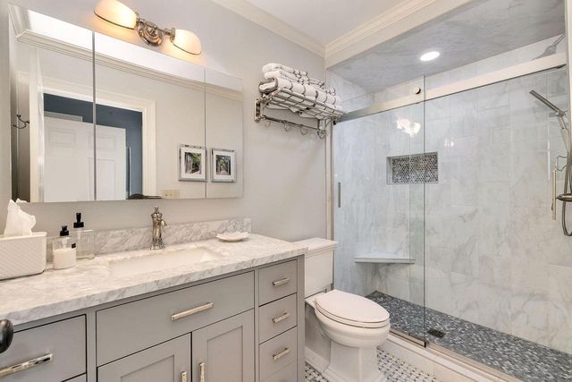 920 Madera CIRCLE, Elm Grove, WI 53122