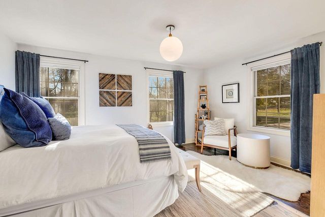 920 Madera CIRCLE, Elm Grove, WI 53122