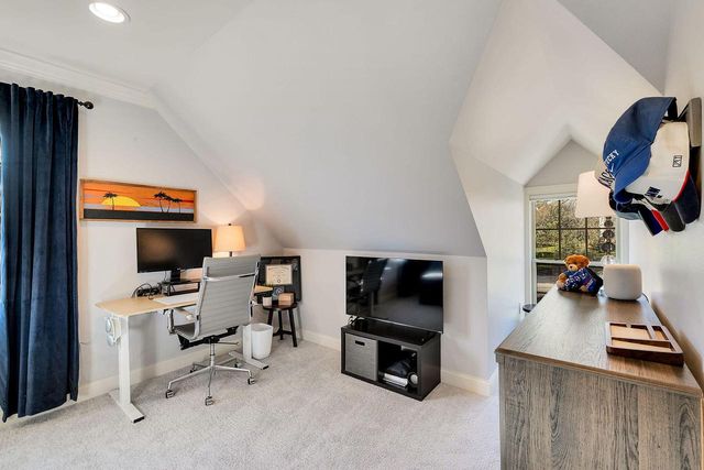 920 Madera CIRCLE, Elm Grove, WI 53122