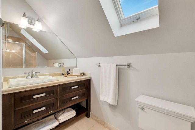 920 Madera CIRCLE, Elm Grove, WI 53122