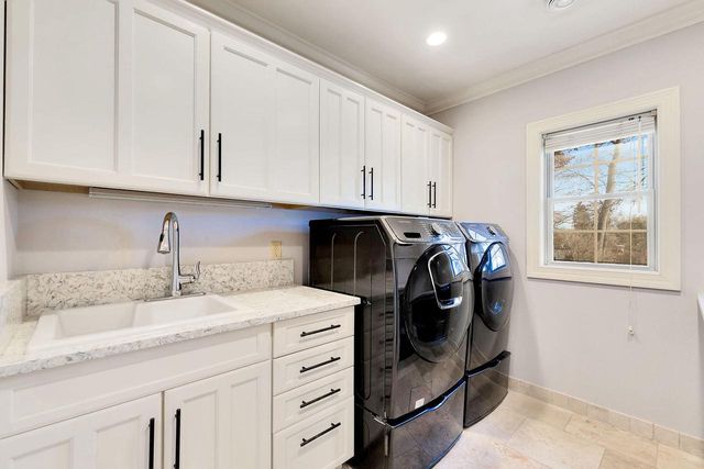 920 Madera CIRCLE, Elm Grove, WI 53122