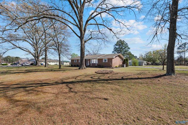 639 Vaughn Bridge Road NW, Hartselle, AL 35640
