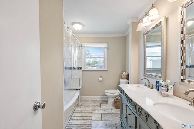 639 Vaughn Bridge Road NW, Hartselle, AL 35640