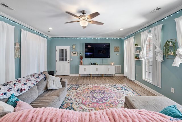 639 Vaughn Bridge Road NW, Hartselle, AL 35640