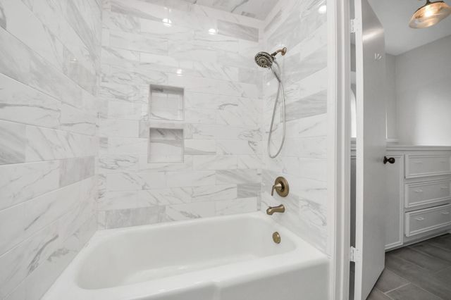 3410 Crow Valley Drive, Missouri City, TX 77459