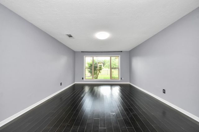 3410 Crow Valley Drive, Missouri City, TX 77459