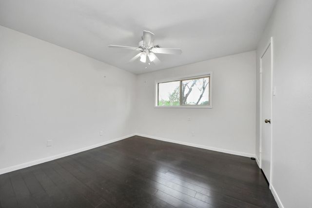 3410 Crow Valley Drive, Missouri City, TX 77459