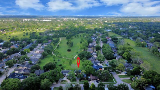 3410 Crow Valley Drive, Missouri City, TX 77459