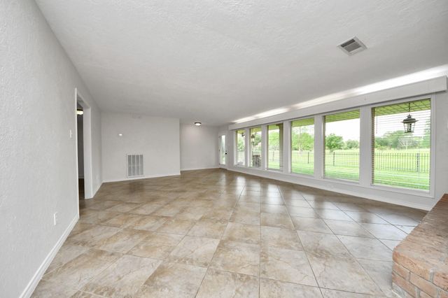 3410 Crow Valley Drive, Missouri City, TX 77459