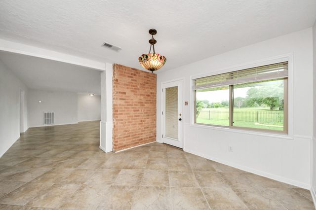 3410 Crow Valley Drive, Missouri City, TX 77459