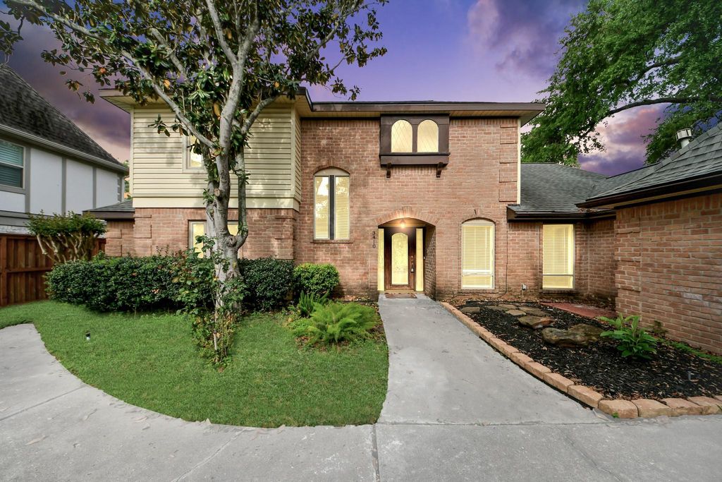 3410 Crow Valley Drive, Missouri City, TX 77459