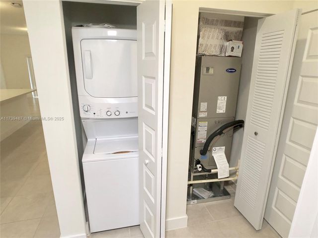 7925 NW 104th Ave 25, Doral, FL 33178