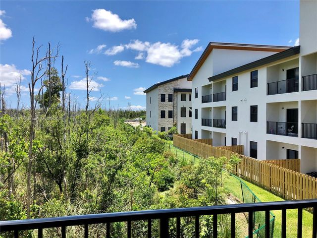 7925 NW 104th Ave 25, Doral, FL 33178