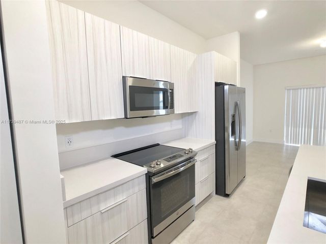 7925 NW 104th Ave 25, Doral, FL 33178