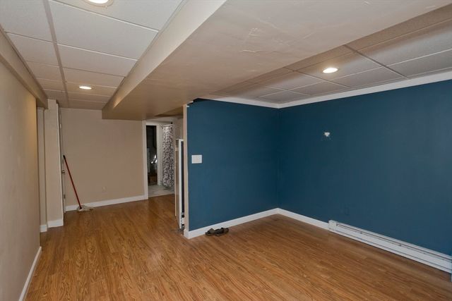 31 Acrebrook Rd, Springfield, MA 01129