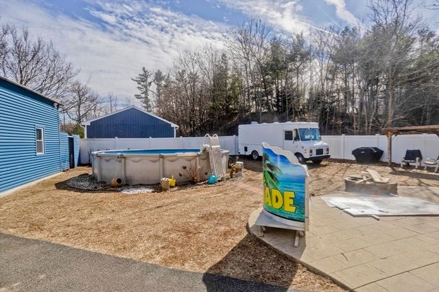 31 Acrebrook Rd, Springfield, MA 01129