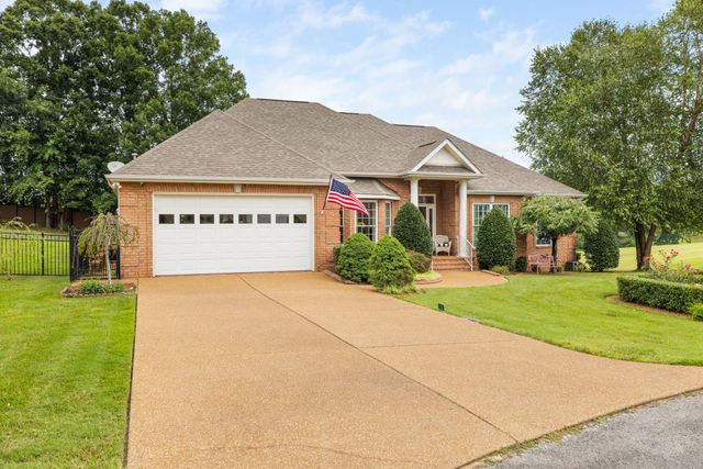 116 Courtside Ln, Tullahoma, TN 37388