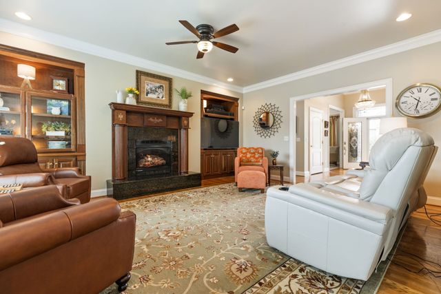 116 Courtside Ln, Tullahoma, TN 37388