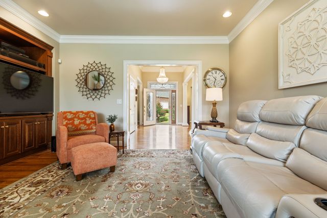 116 Courtside Ln, Tullahoma, TN 37388