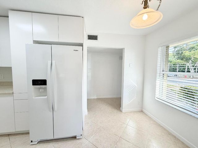 4745 Lucerne Lakes Boulevard 102, Lake Worth, FL 33467