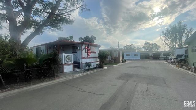 4401 Hughes ln 200, Bakersfield, CA 93304