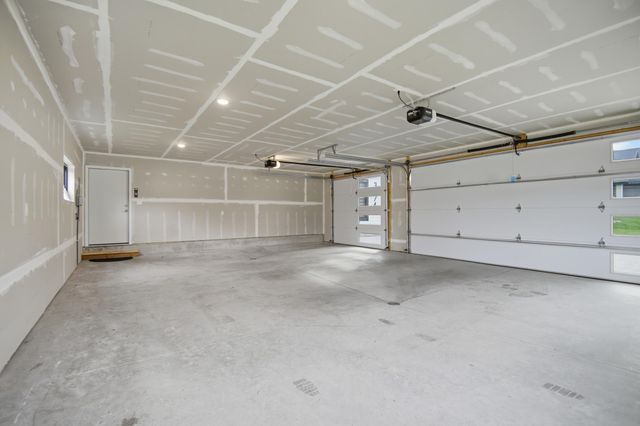 3174 Yellow Rose Lane SW, Rochester, MN 55902