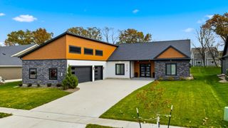 3174 Yellow Rose Lane SW, Rochester, MN 55902