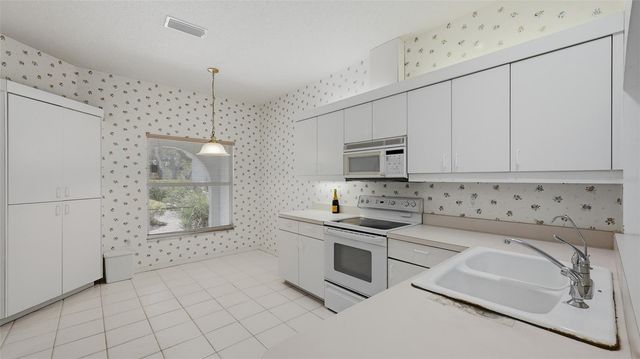4153 ENTRADA COURT, Sarasota, FL 34238