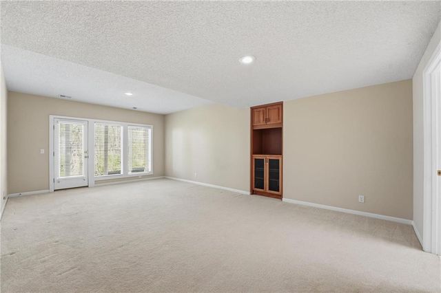 12604 Noland Street, Overland Park, KS 66213