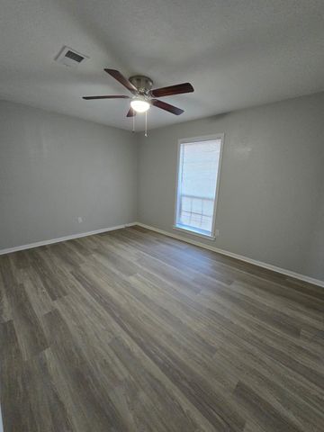 8039 Zimmermann Drive, Houston, TX 77088