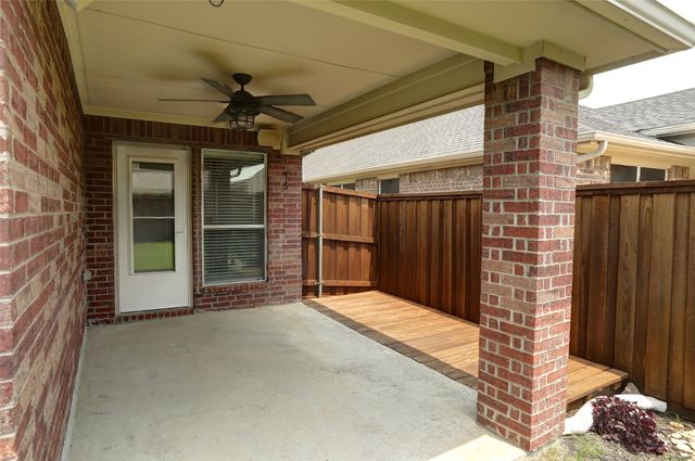 2804 Cascade Cove Drive, Little Elm, TX 75068