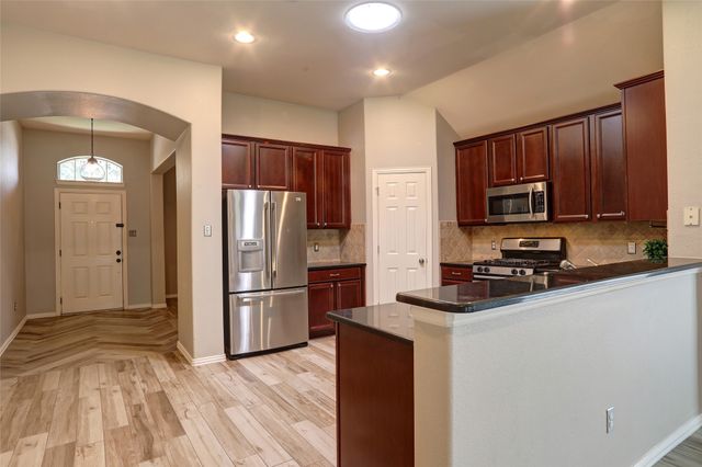 2804 Cascade Cove Drive, Little Elm, TX 75068