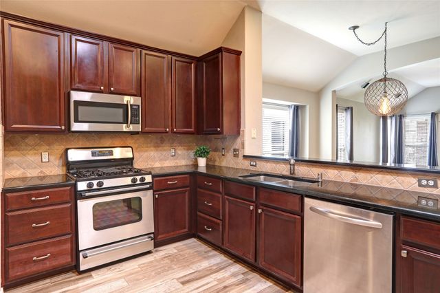 2804 Cascade Cove Drive, Little Elm, TX 75068