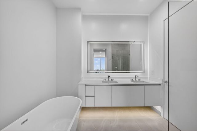 220 Lake Shore Drive 617, Lake Park, FL 33403