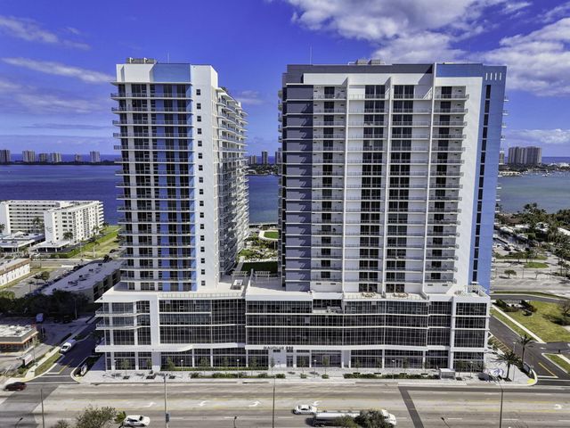 220 Lake Shore Drive 617, Lake Park, FL 33403