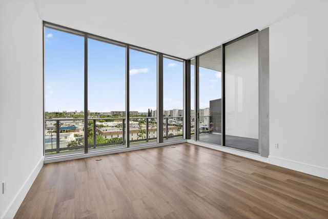 220 Lake Shore Drive 617, Lake Park, FL 33403