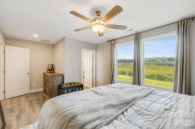 398 Point Hope Lane, Hendersonville, NC 28792