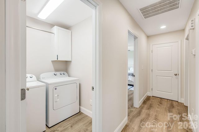 398 Point Hope Lane, Hendersonville, NC 28792